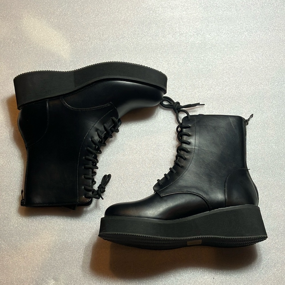 Combat platform boots. Top Moda Kane-1. New.